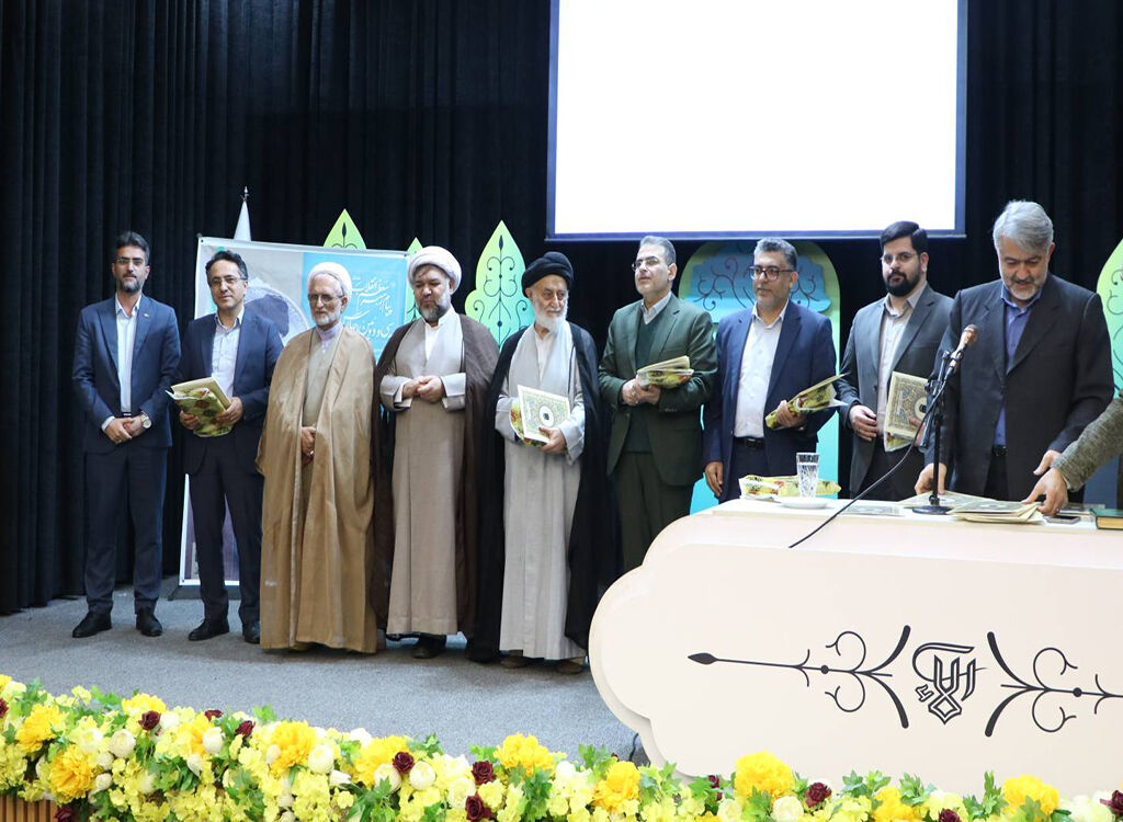 1375769-1 کانون گیلان در عرصه ترویج فرهنگ نماز شایسته تجلیل شناختهشد