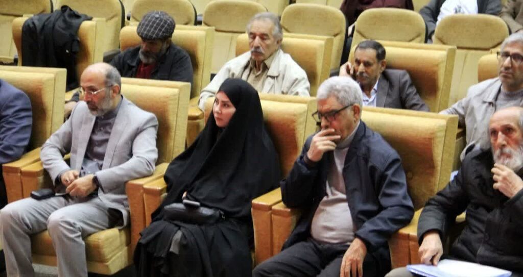 1375850-1 آیین پایانی جشنوارههای تئاتر استانهای کشور در کرمانشاه برگزار شد