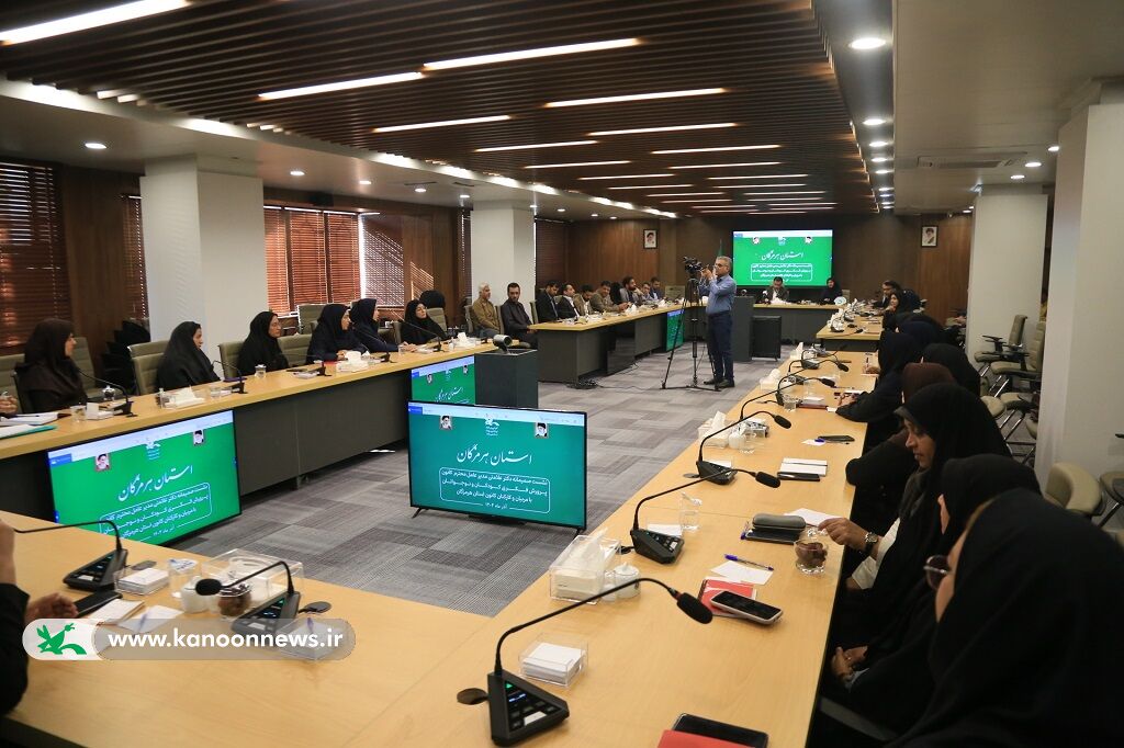 1375859-1 مربیان کانون، ستون اصلی پرورش فکری و اخلاقی کودکان و نوجوانان هستند