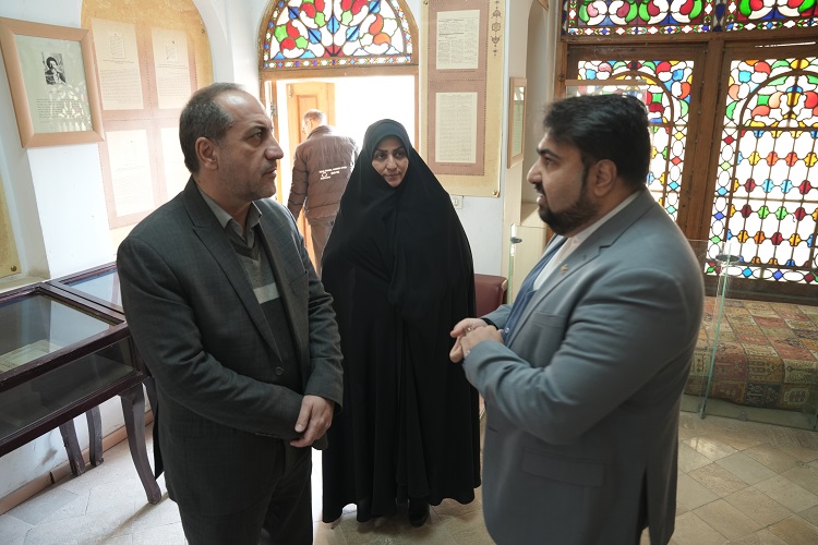 افتتاح دبیرخانه‌ی بیست‌وهفتمین جشنواره بین‌المللی قصه‌گویی در اصفهان