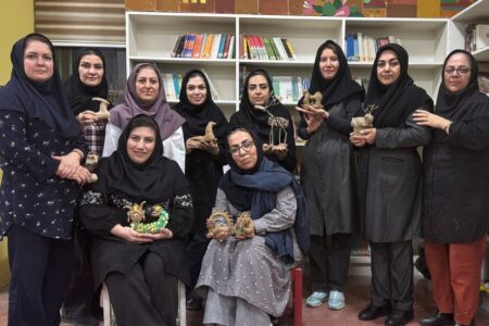 برگزاری کارگاه هنری سفال و حجم‌سازی ویژه مربیان