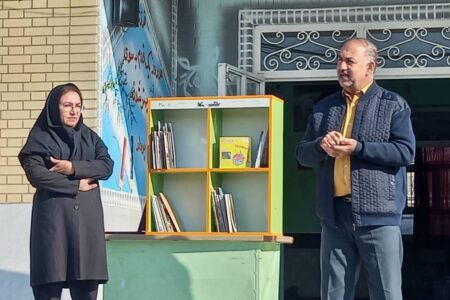 افتتاح کتابخانه‌های کلاسی طرح «هزار درنای کاغذی» در مدارس روستایی زرین‌دشت