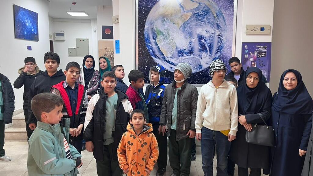 1376563-1 ویژهبرنامه بزرگداشت روز معلولان در کانون پرورش فکری کودکان و نوجوانان دماوند برگزار شد