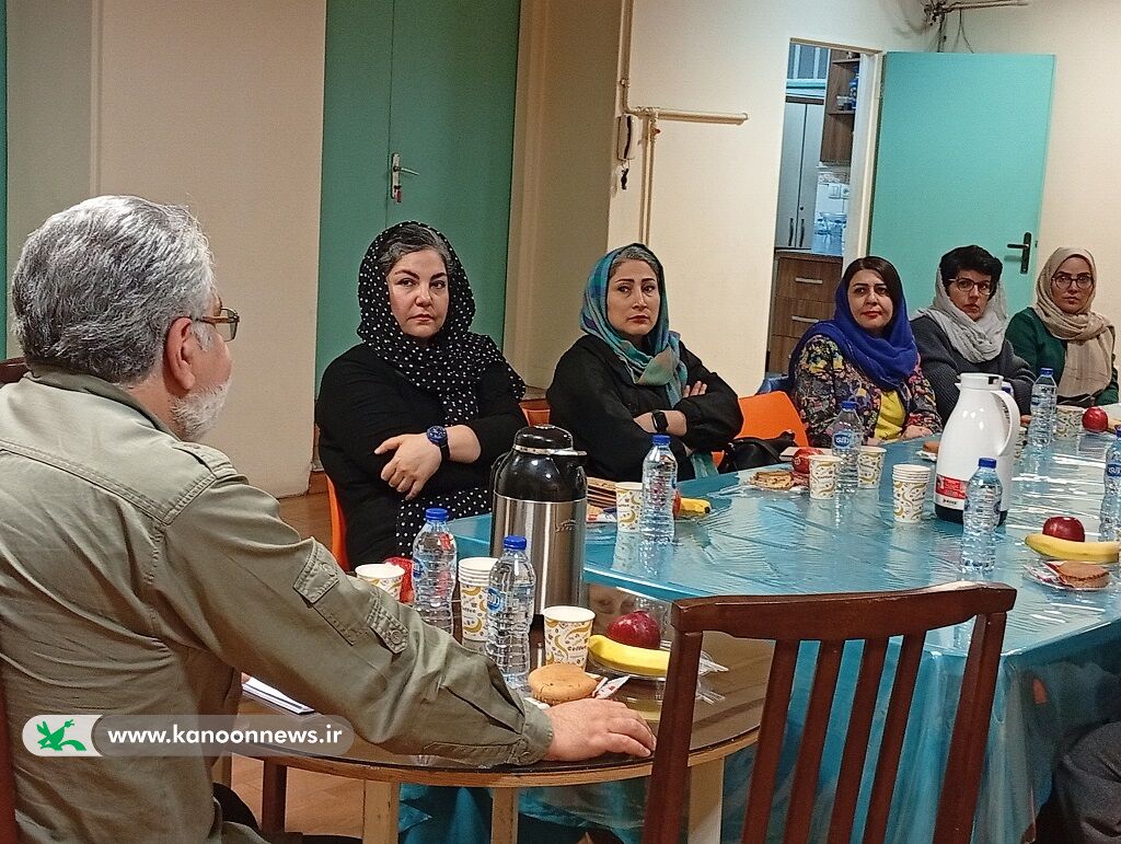 1378212 تصویرگران کتاب کودک تجربههایشان را به اشتراک گذاشتند