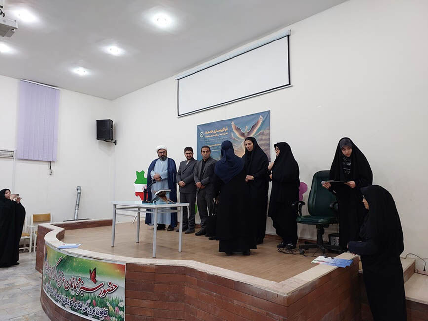 1379534 از جشن تا پویش تسبیح/ عطر میلاد حضرت زهرا(س) در کانون اردبیل پیچید