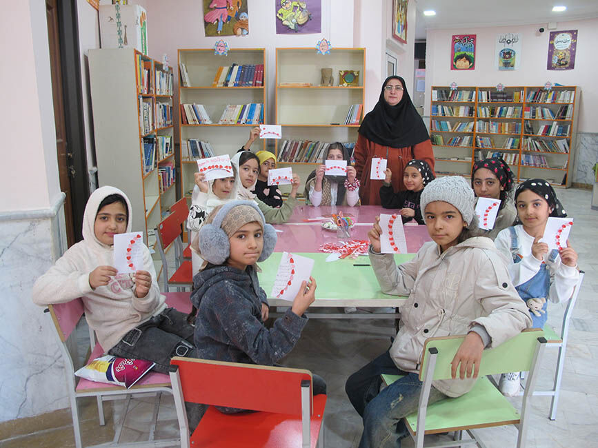 1379560 از جشن تا پویش تسبیح/ عطر میلاد حضرت زهرا(س) در کانون اردبیل پیچید