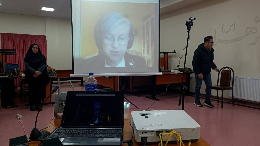 1379624 سنگ تمام کانون پرورش فکری همدان در ۳۰ امین جشنواره تئاتر کودک