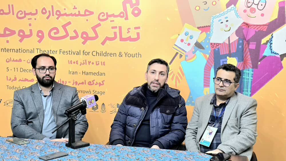 1379640-2 سنگ تمام کانون پرورش فکری همدان در ۳۰ امین جشنواره تئاتر کودک