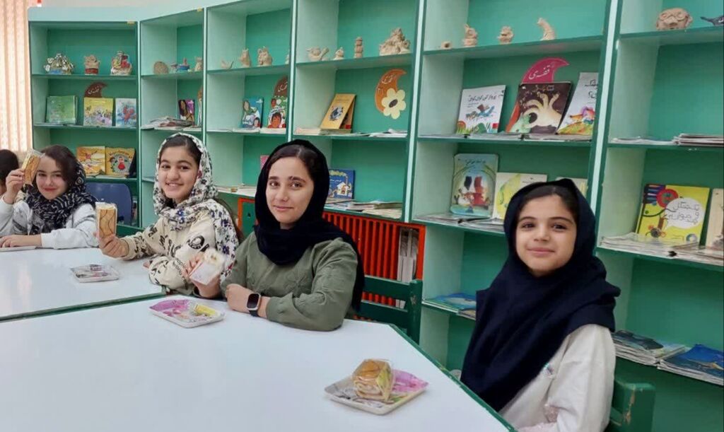 1379648-1 اولین کارگاه یکروزه بازیگری در مرکز جوانرود برگزار شد