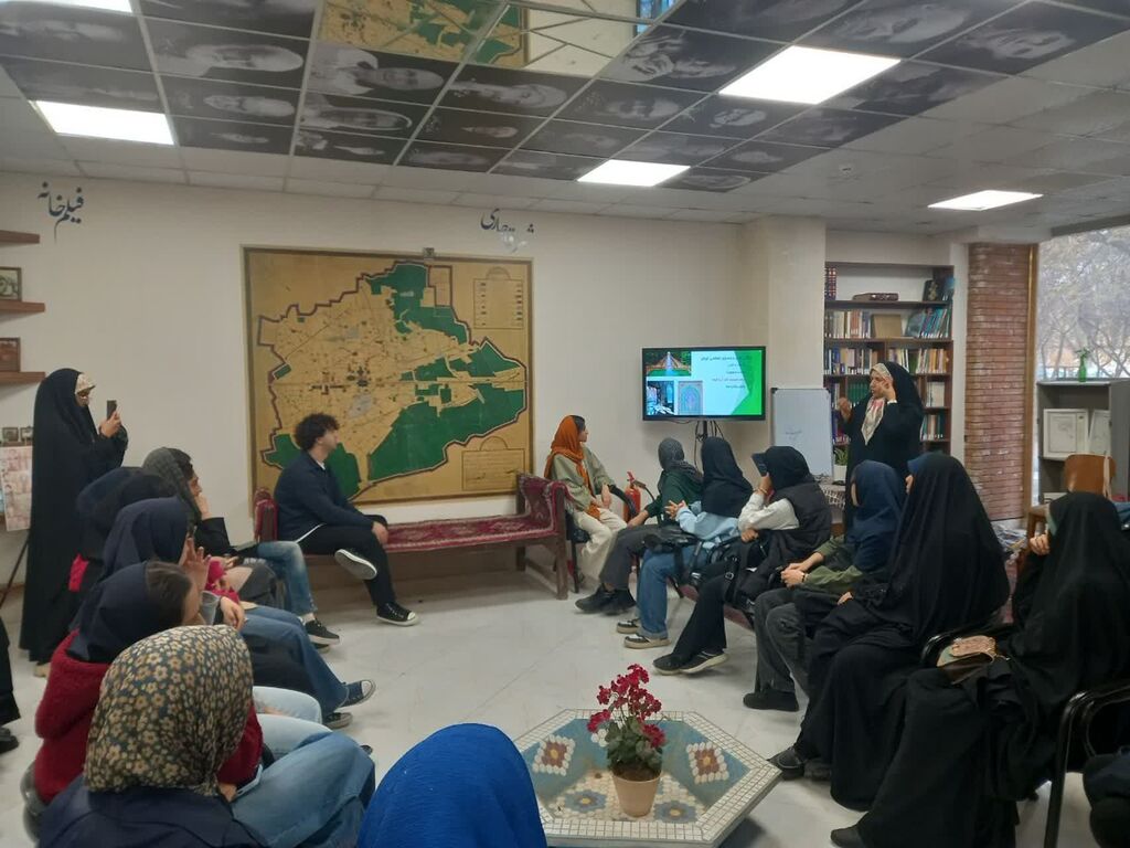 1379682-2 ورکشاپ "از پژوهش تا خیال" برگزار شد