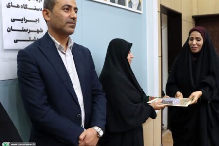 فرماندار دشتی از مسئول مرکز خورموج تقدیر کرد