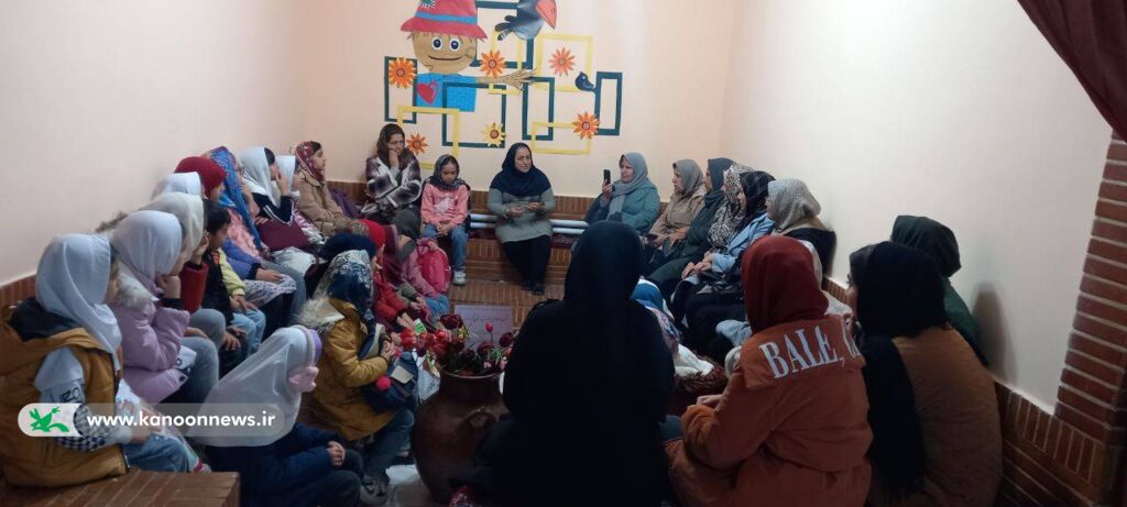 1380133 لحظاتی سرشار از مهر و خلاقیت در ویژهبرنامه گرامیداشت روز مادر