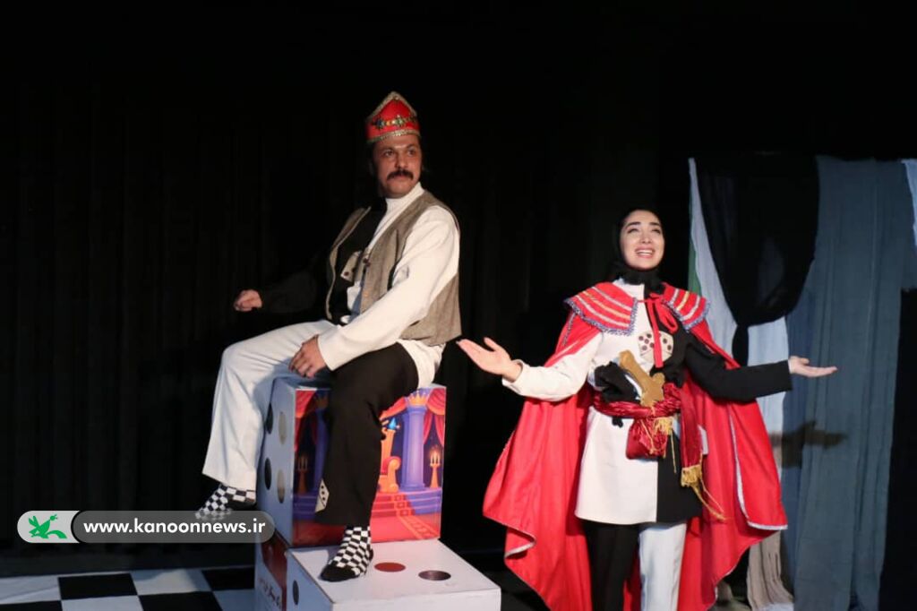 نمایش گل بی‌مراد تاکیدی است بر مسئولیت فردی در زندگی به‌جای شانس