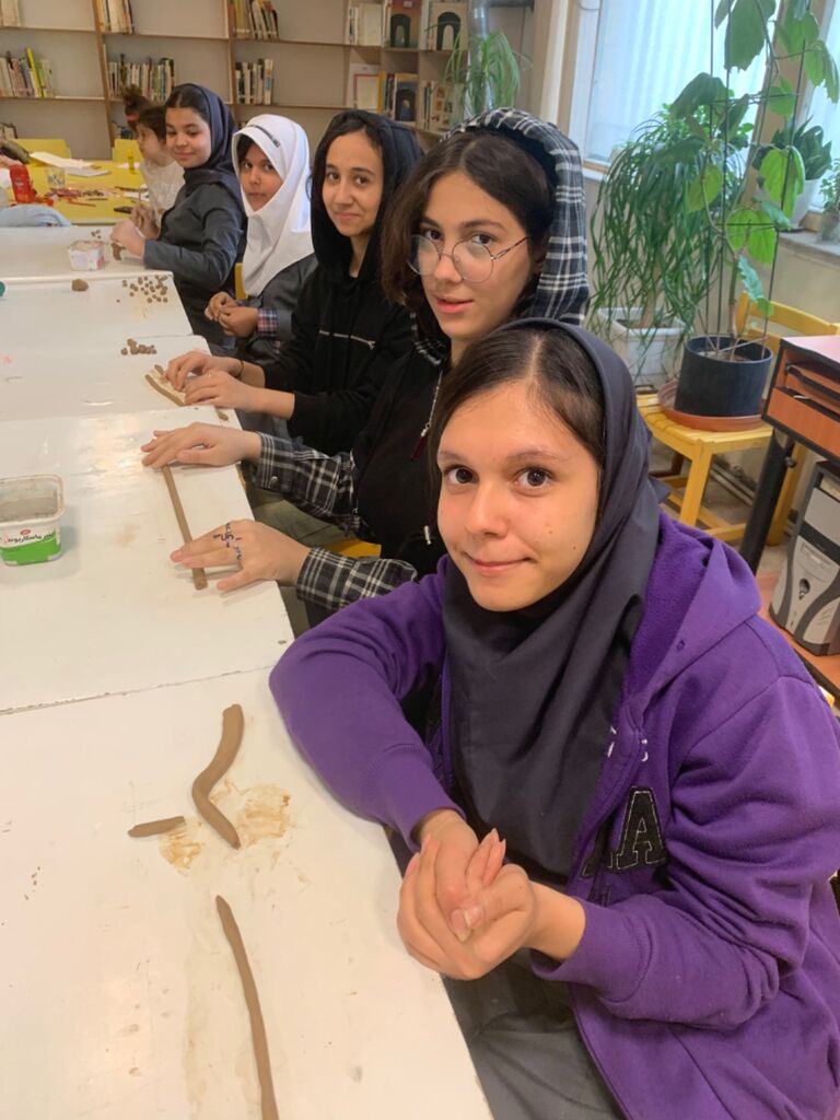 1380309 پویش «تسبیح» در مرکز ۵؛ آشنایی نونهالان با تسبیحات حضرت زهرا(س)