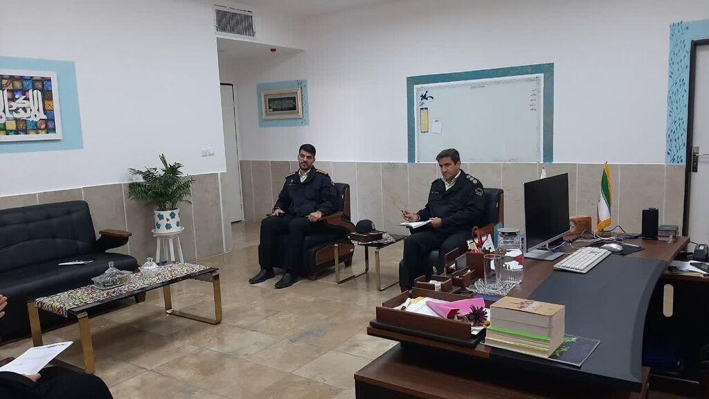 1380422 جلسه بررسی زمینههای مشارکت نیروی انتظامی استان در جشنواره قصهگویی کانون استان البرز