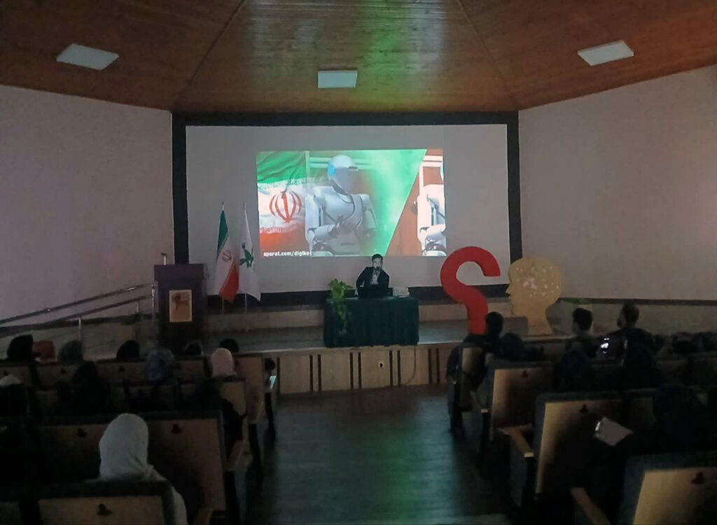 1380427 کارگاه آموزشی «کاربرد هوش مصنوعی در مدیریت پسماند» در رشت برگزارشد