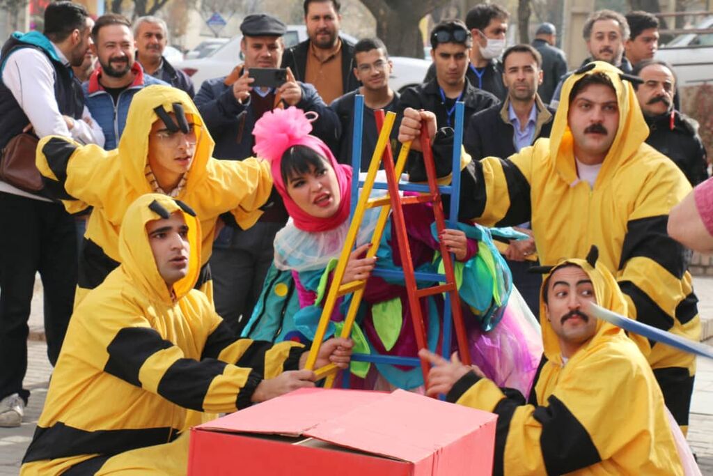 1380438-1 «آرزوهای قشنگ» و «از دانه تا نان» دو نمایش مورد حمایت کانون