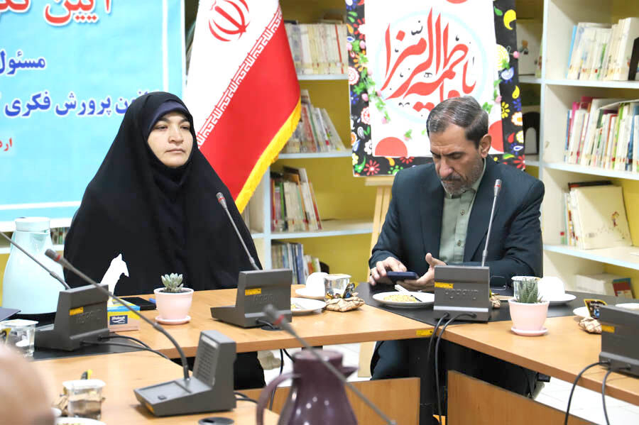 1380480 آیین تودیع و معارفه مسئول حراست کانون استان اردبیل برگزار شد