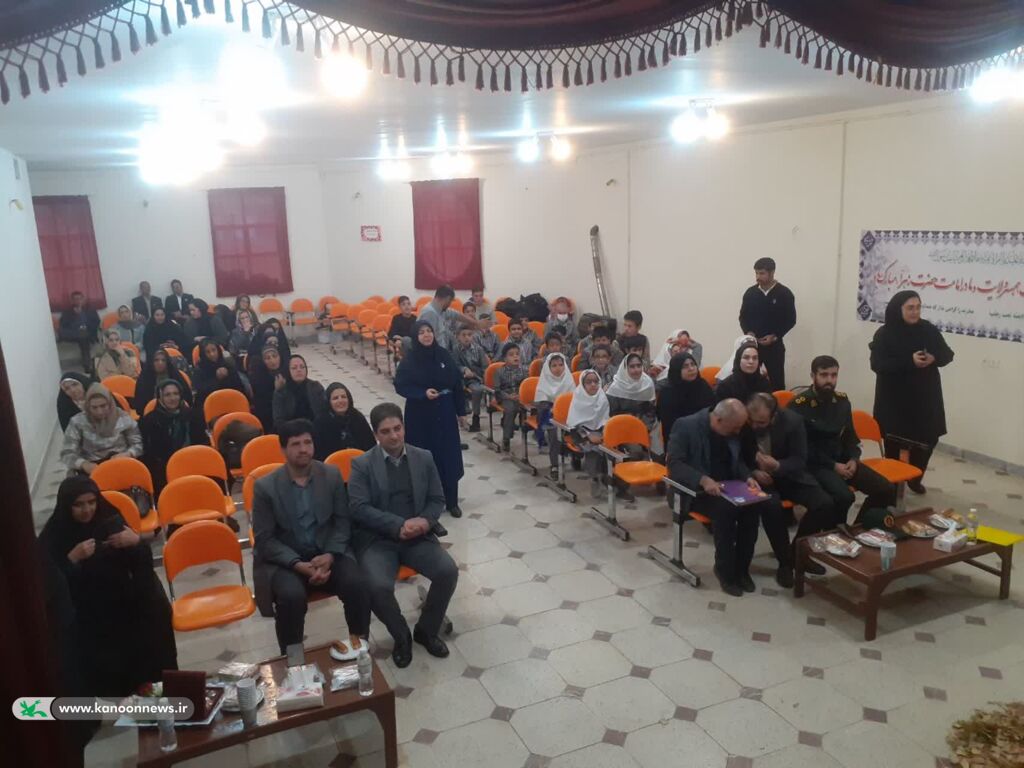 1380516 اجرای پویش تسبیح با رایحه مادرانه در مراکز فرهنگی- هنری کانون همدان