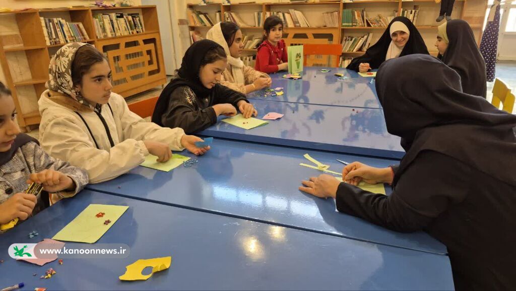 1380523 اجرای پویش تسبیح با رایحه مادرانه در مراکز فرهنگی- هنری کانون همدان