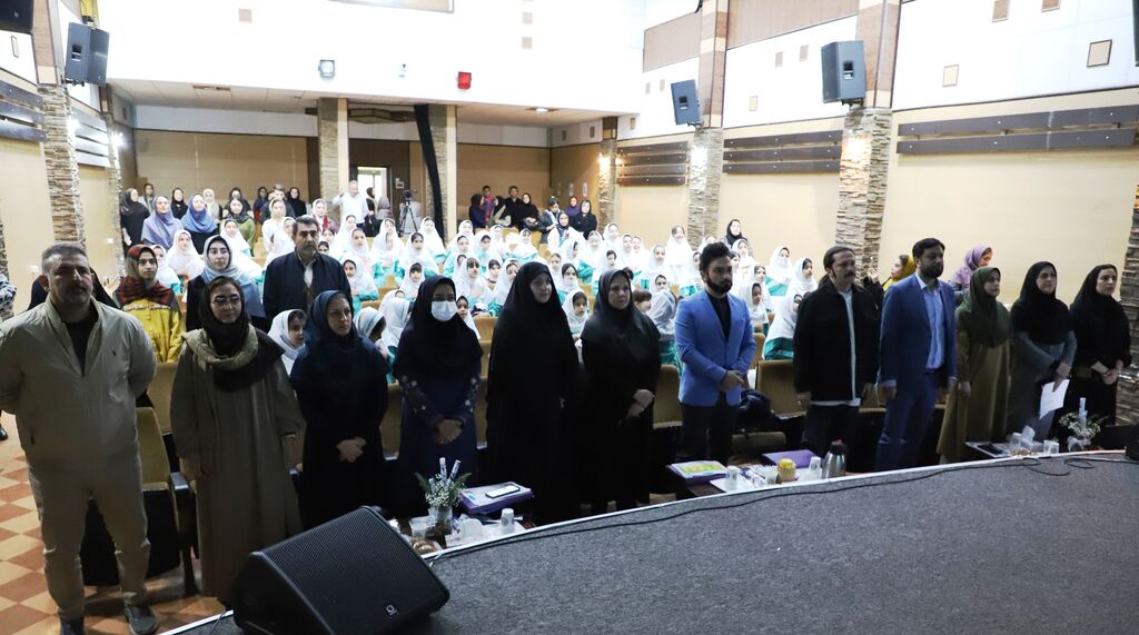 1380751 آغاز مهمانی باصفای قصهها در کانون استان قزوین