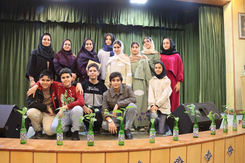 1381165 تقدیر از پژوهشگران اداره کل استان تهران