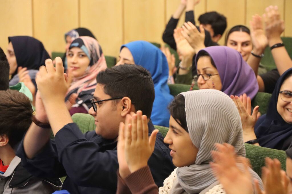 1381167 تقدیر از پژوهشگران اداره کل استان تهران