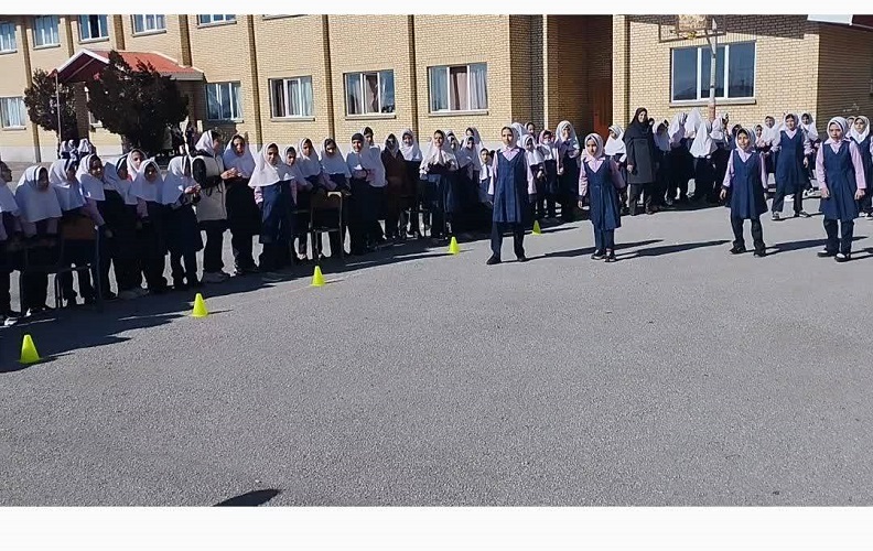 1381393 کتابخانهی سیار روستایی فریدونشهر؛ پُل جشنواره بازیهای بومی و محلی به دوردستترین روستاها و مناطق عشایری