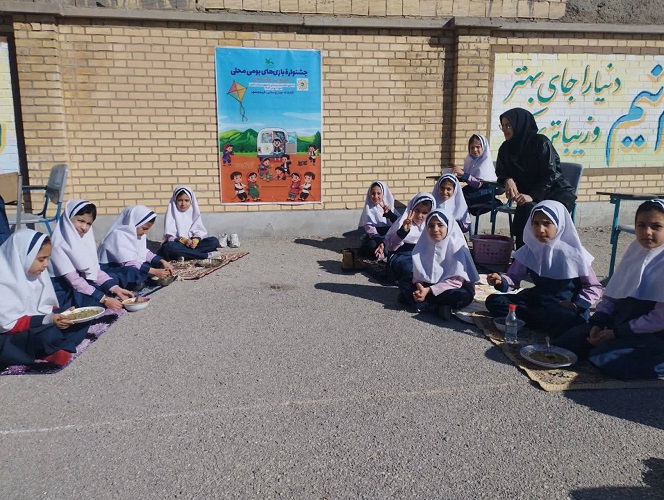 1381395 کتابخانهی سیار روستایی فریدونشهر؛ پُل جشنواره بازیهای بومی و محلی به دوردستترین روستاها و مناطق عشایری