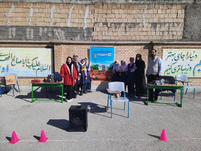 1381396 کتابخانهی سیار روستایی فریدونشهر؛ پُل جشنواره بازیهای بومی و محلی به دوردستترین روستاها و مناطق عشایری