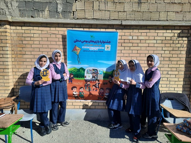 1381397 کتابخانهی سیار روستایی فریدونشهر؛ پُل جشنواره بازیهای بومی و محلی به دوردستترین روستاها و مناطق عشایری