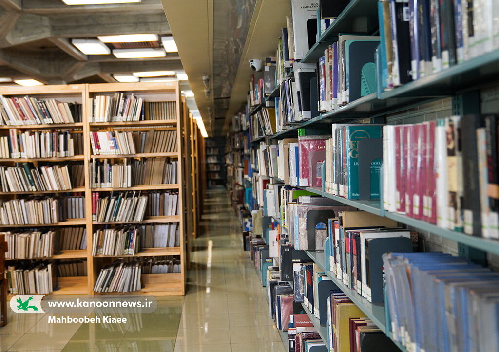 1381486 از دیویی تا دیجیتال؛ کتابخانه مرجع کانون در مسیر نوشدن