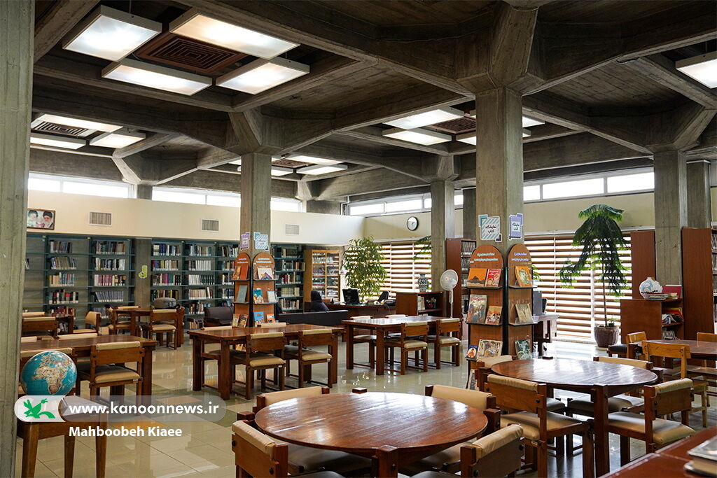 1381487 از دیویی تا دیجیتال؛ کتابخانه مرجع کانون در مسیر نوشدن