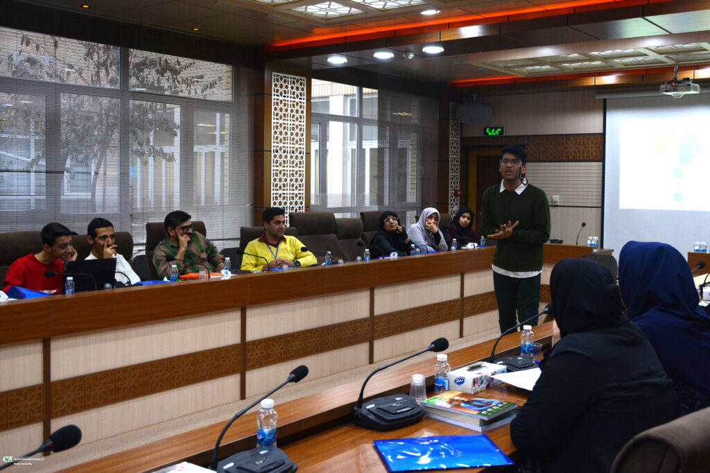 1381758 آیین افتتاح هفدهمین جشنواره ملی پژوهش کانون پرورش فکری کودکان و نوجوانان در قم