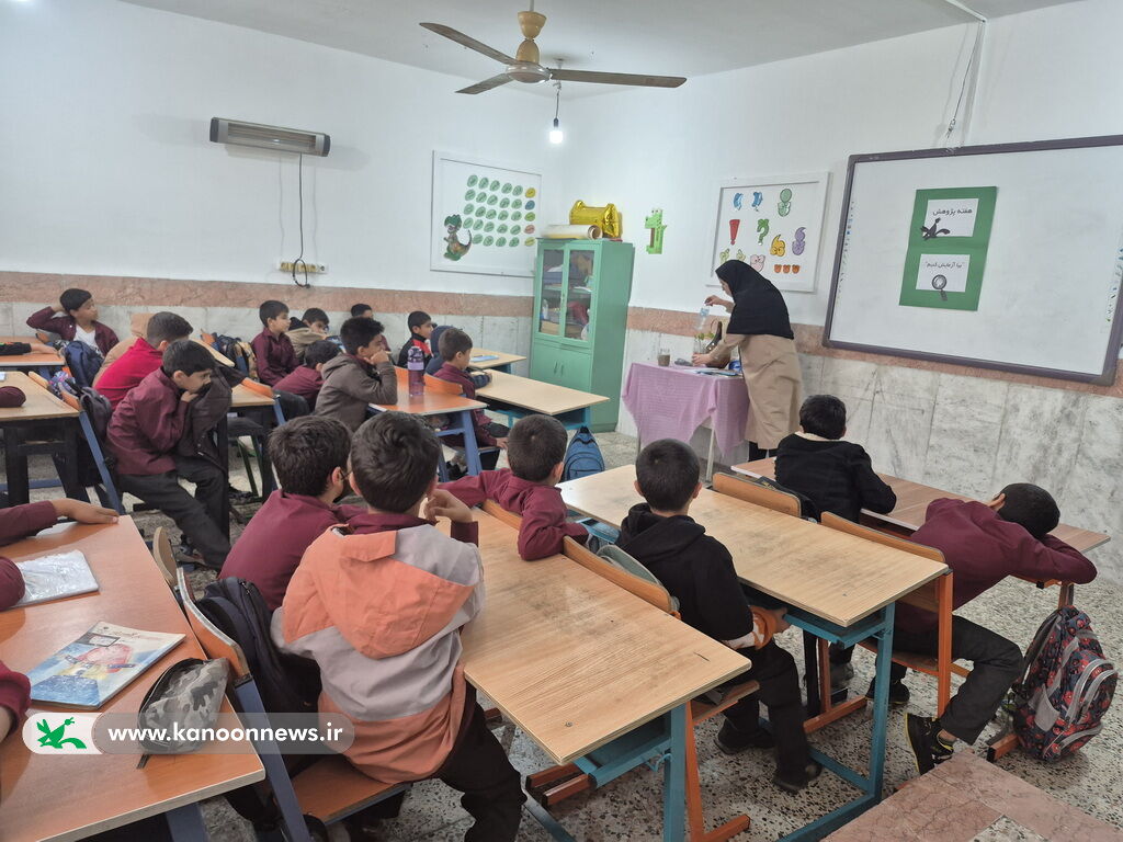 1382208 از آزمایشهای علمی تا کارگاههای پژوهشی؛ هفته پژوهش در مراکز کانون بوشهر