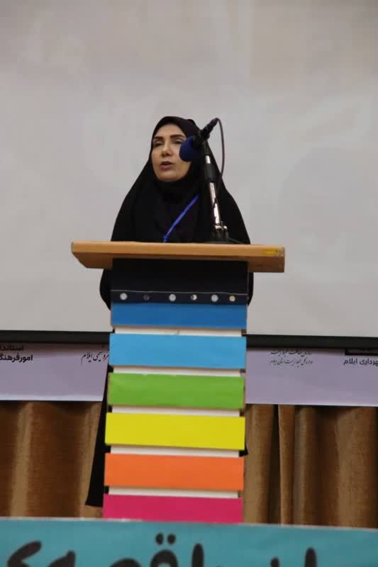 1382263 آغاز جشنواره مرحله استانی جشنواره قصه گویی کانون استان ایلام