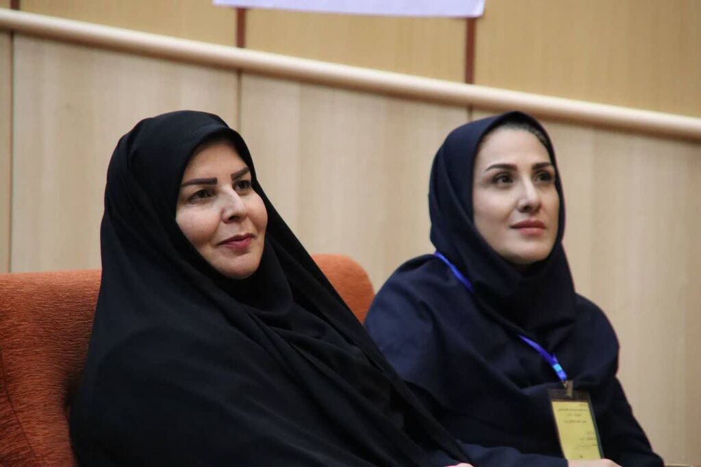 1382267 آغاز جشنواره مرحله استانی جشنواره قصه گویی کانون استان ایلام