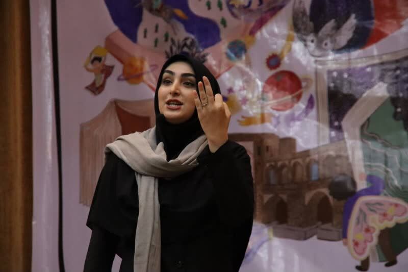 1382269 آغاز جشنواره مرحله استانی جشنواره قصه گویی کانون استان ایلام