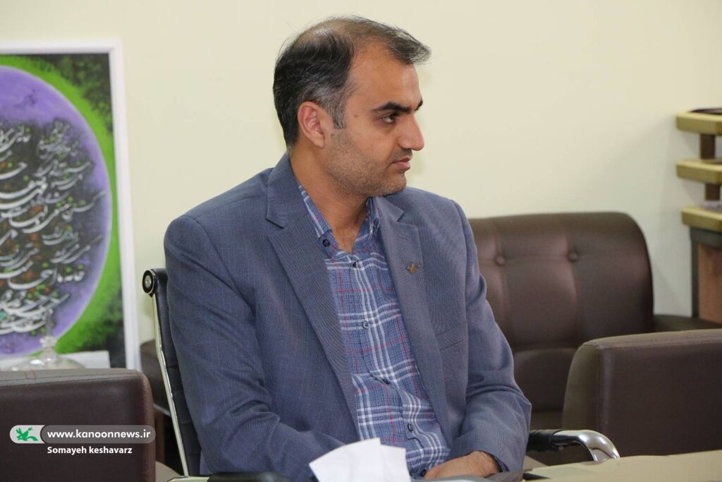 1382497 توسعه همکاریهای فرهنگی کانون و نیروی انتظامی استان فارس با تمرکز بر جشنواره قصهگویی