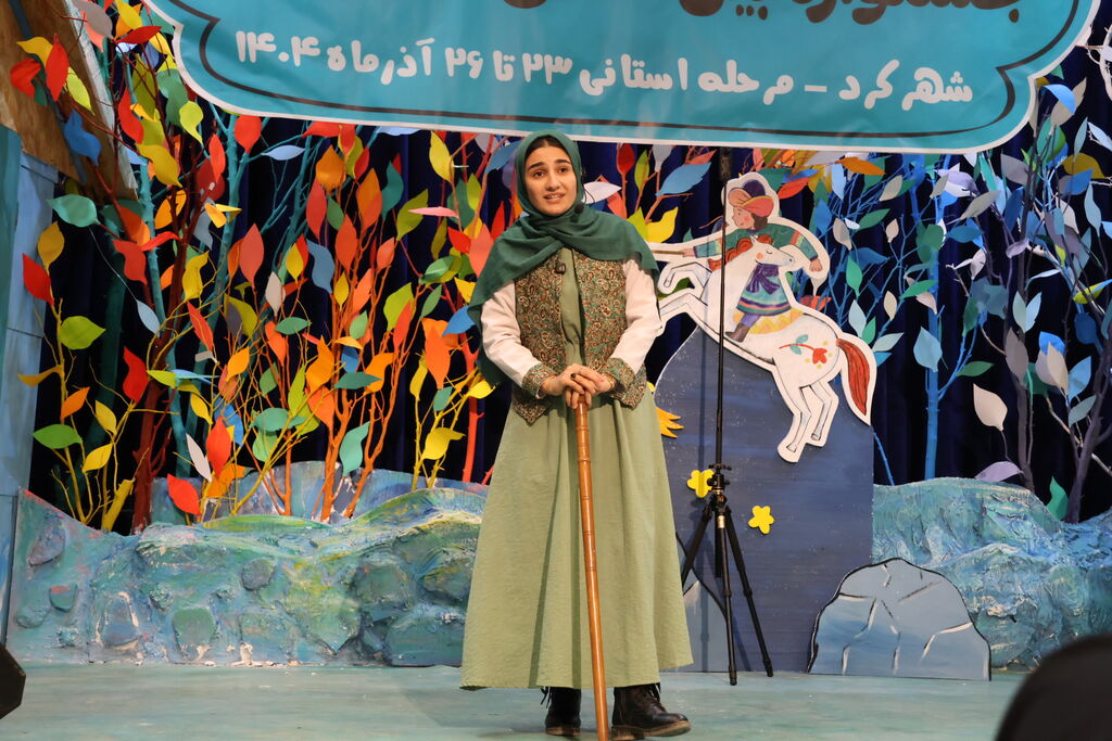 1382617 شاهنامهخوانی برای من فقط خواندن نیست، زندگی کردن است