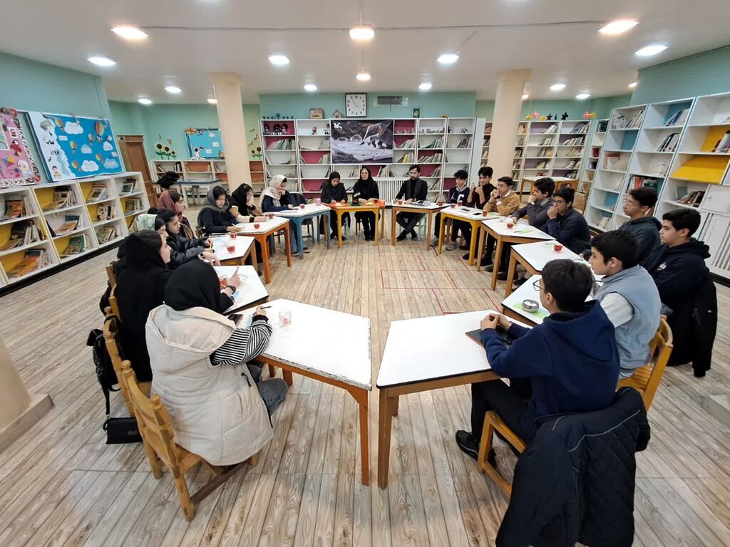 سی‌ویکمین انجمن ادبی مهتاب قوچان برگزار شد