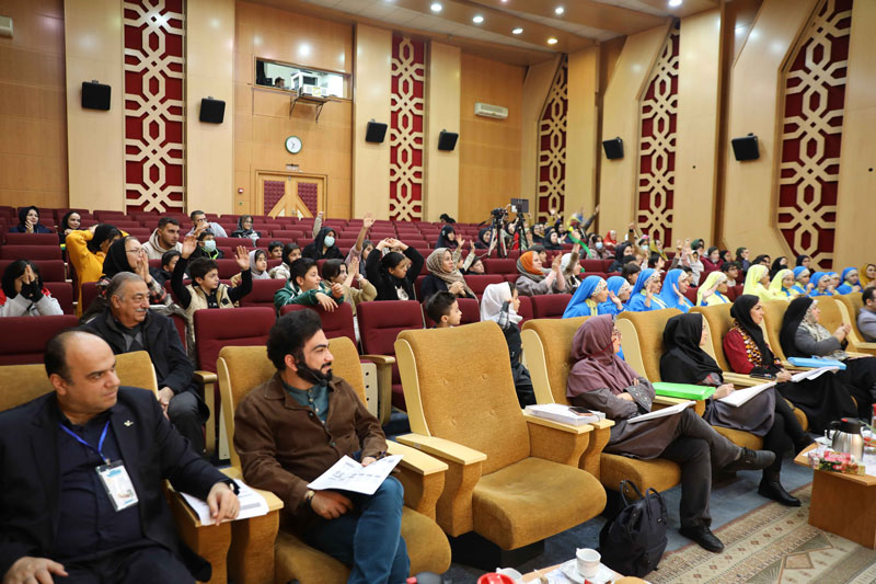 پایان نیم‌روز اول بیست و هفتمین جشنواره‌ی بین المللی قصه‌گویی استان تهران