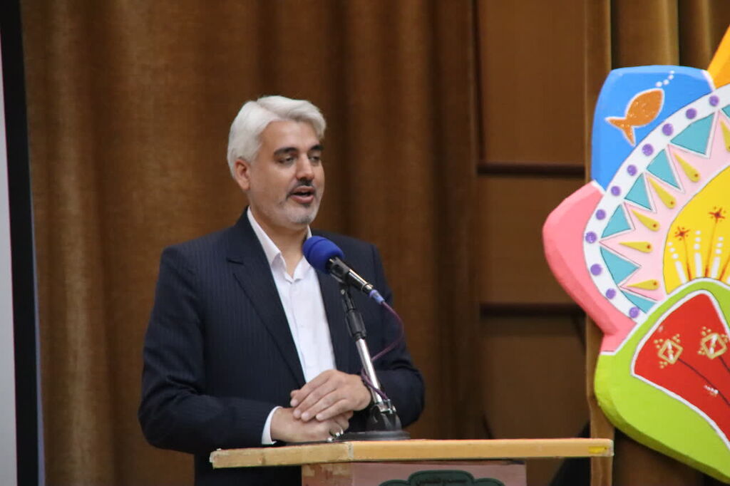 قصه‌گویی علاوه برانتقال ارزش‌ها و هنجارهای فرهنگی،زمینه‌سازرشداجتماعی، خلاقیت،همدلی ومهارت حل مسئله درنسل آینده است.