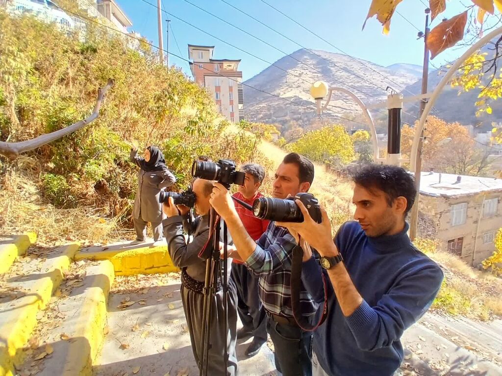 1383983 رونمایی از نماهنگ «سرزمین مادری » در کانون کرمانشاه