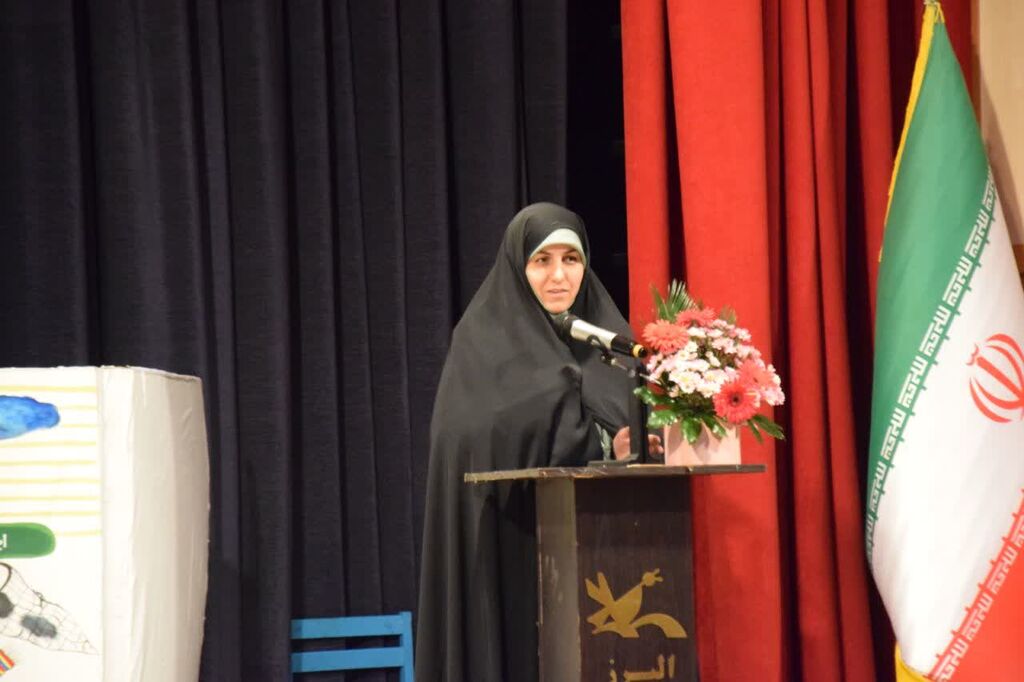 1384220 برگزیدگان مرحله استانی بیستوهفتمین جشنواره قصهگویی در استان البرز معرفی شدند