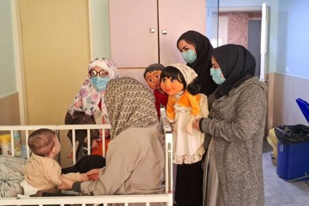 حضور مربیان کانون استان تهران در بیمارستان کودکان بهرامی تهران