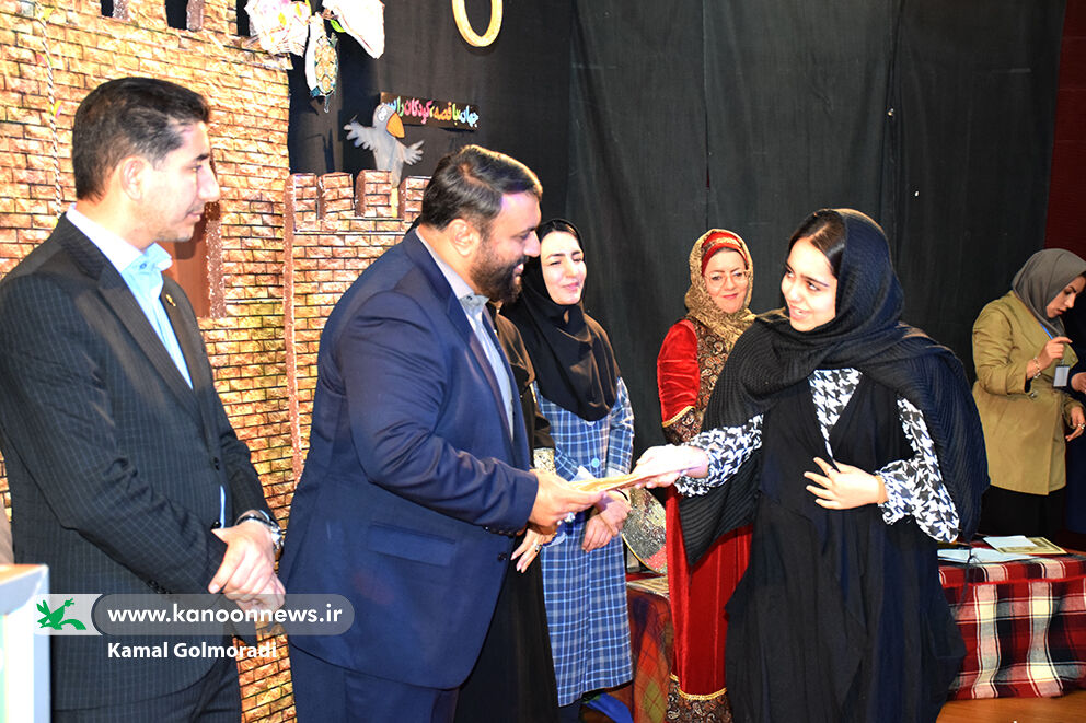 1384577 قصهگویی موتور محرک مأموریتهای تربیتی کانون است