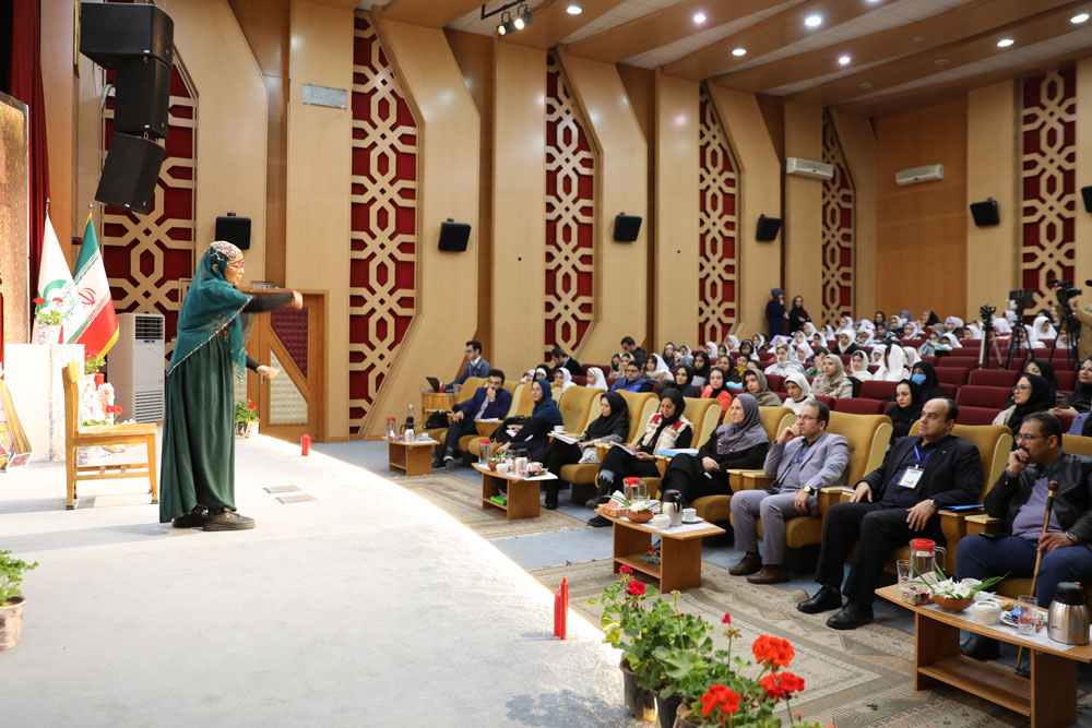 1384593 رقابت قصهگویان روز دوم جشنوارهی بینالمللی قصهگویی استان تهران