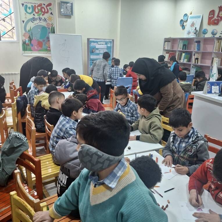 1384781 کانون مرکز دو شیراز میزبان تجربههای علمی و خلاقانه برای دانشآموزان