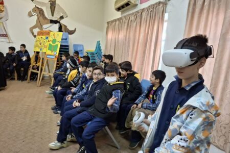 آشنایی اعضای کانون گرگان با فناوری واقعیت مجازی در هفته پژوهش